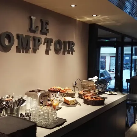 מלון Campanile Centre - Gare 3*