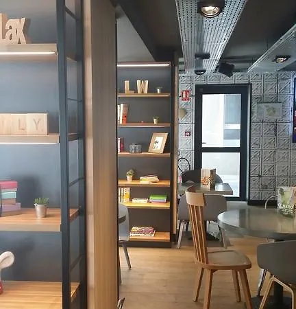 Campanile Centre - Gare מלון 3*